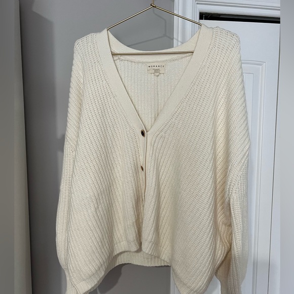 Cream cardigan with accent buttons, size large - Picture 1 of 5